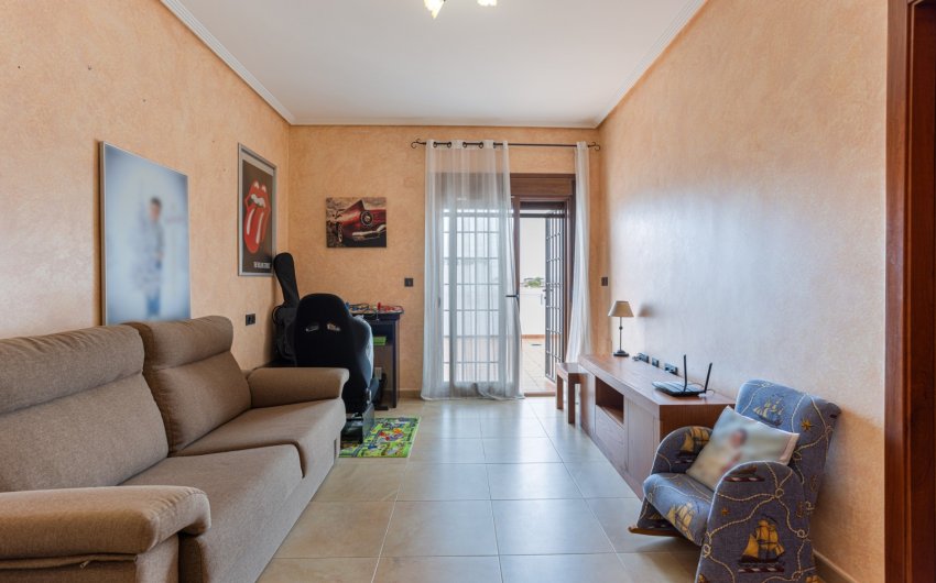 Herverkoop - Villa -
Los Montesinos - La Herrada
