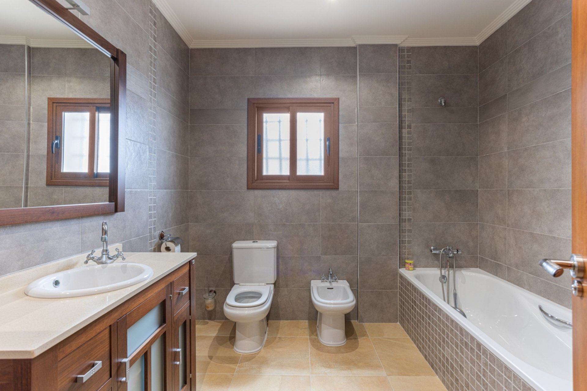 Herverkoop - Villa -
Los Montesinos - La Herrada