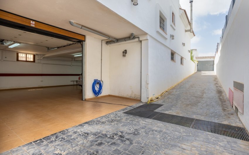 Herverkoop - Villa -
Los Montesinos - La Herrada