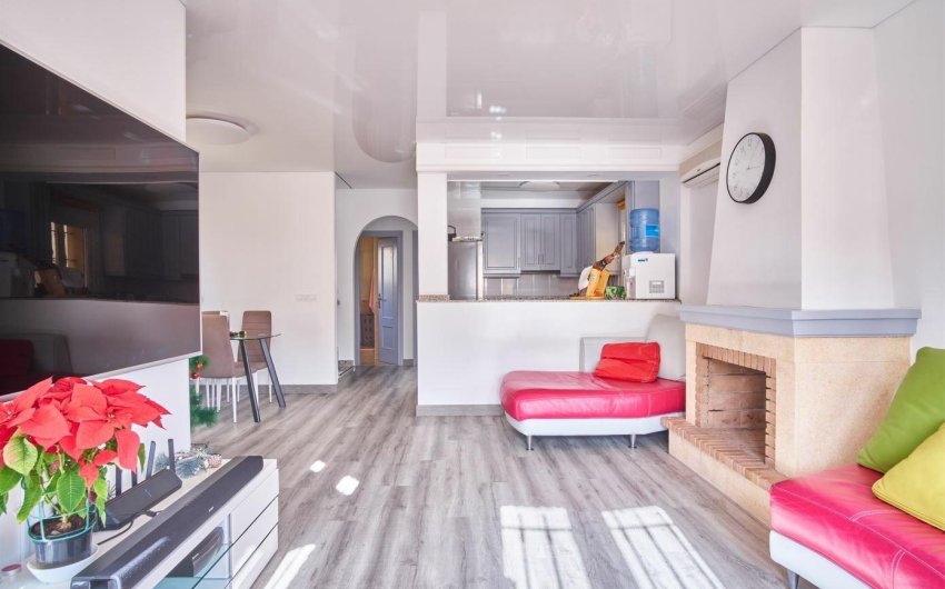 Herverkoop - Villa -
Los Montesinos - La Herrada