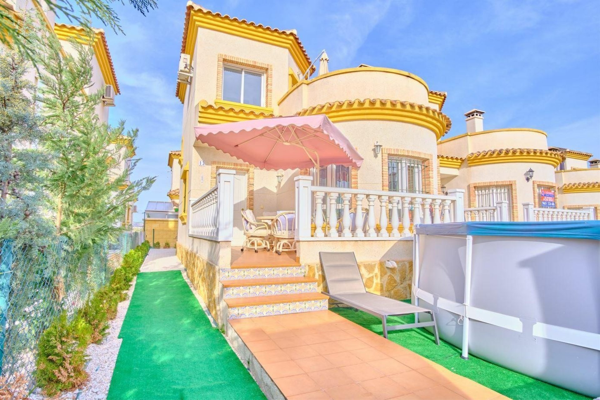 Herverkoop - Villa -
Los Montesinos - La Herrada
