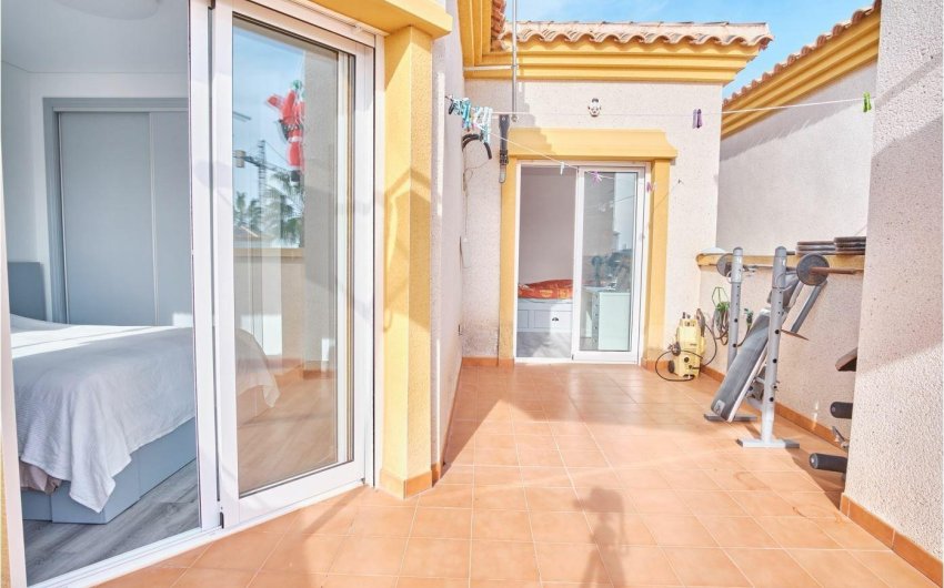 Herverkoop - Villa -
Los Montesinos - La Herrada