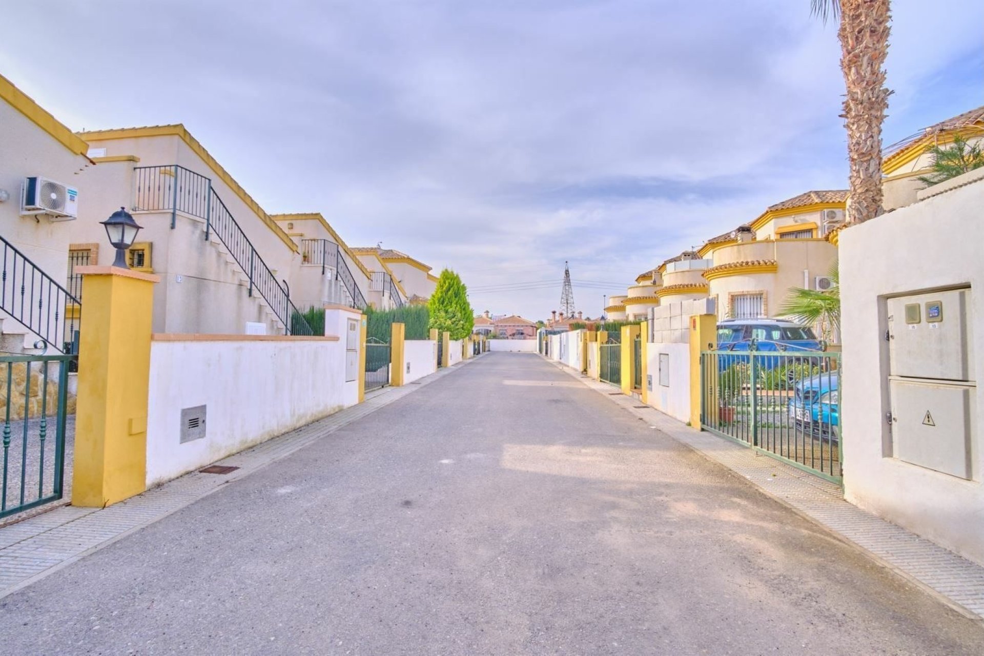 Herverkoop - Villa -
Los Montesinos - La Herrada