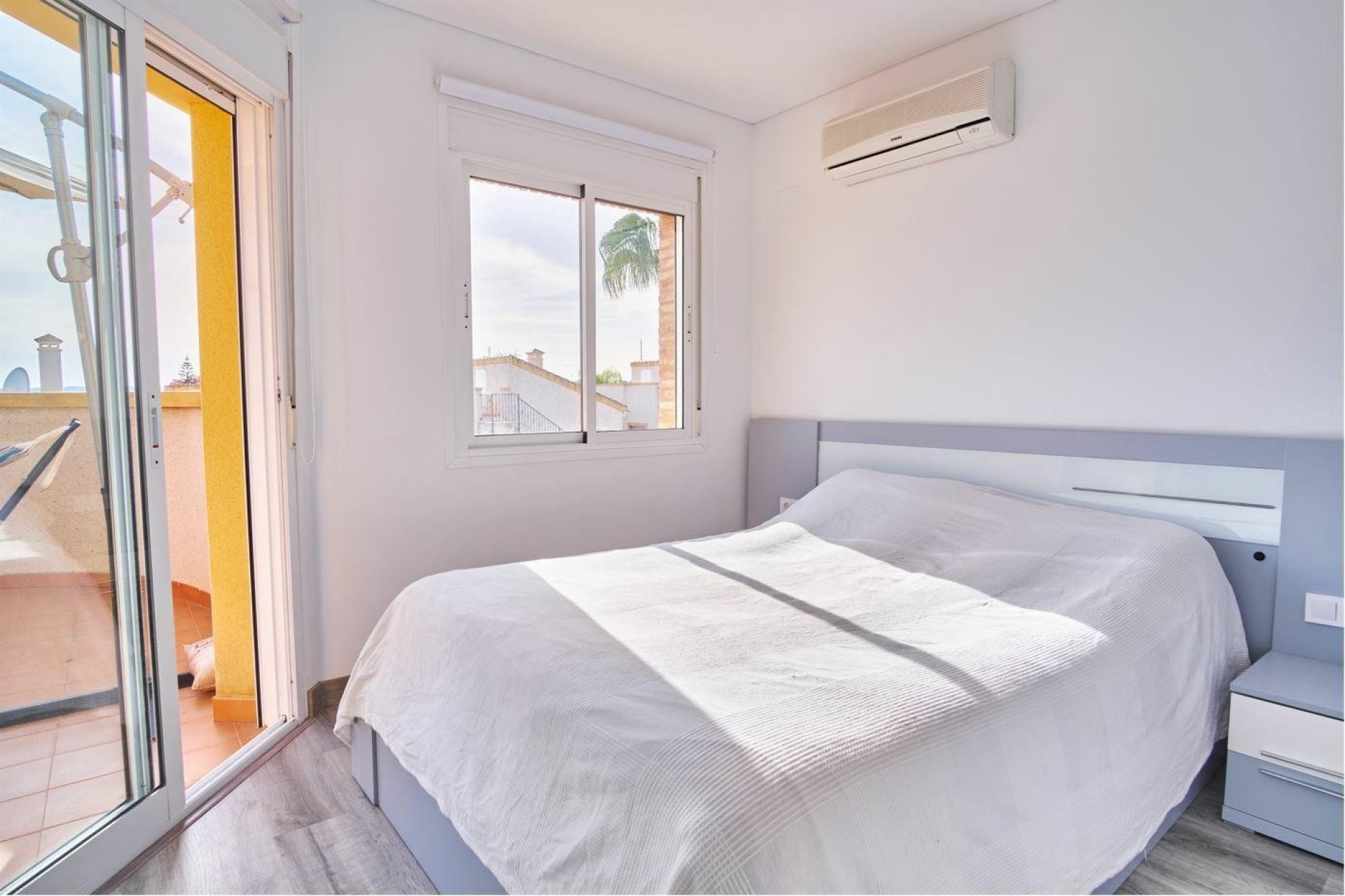 Herverkoop - Villa -
Los Montesinos - La Herrada