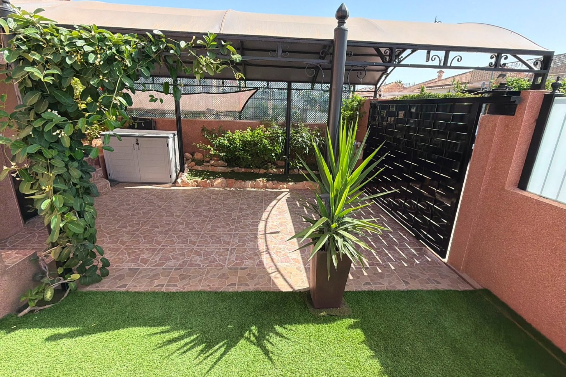 Herverkoop - Villa -
Los Montesinos - La Herrada
