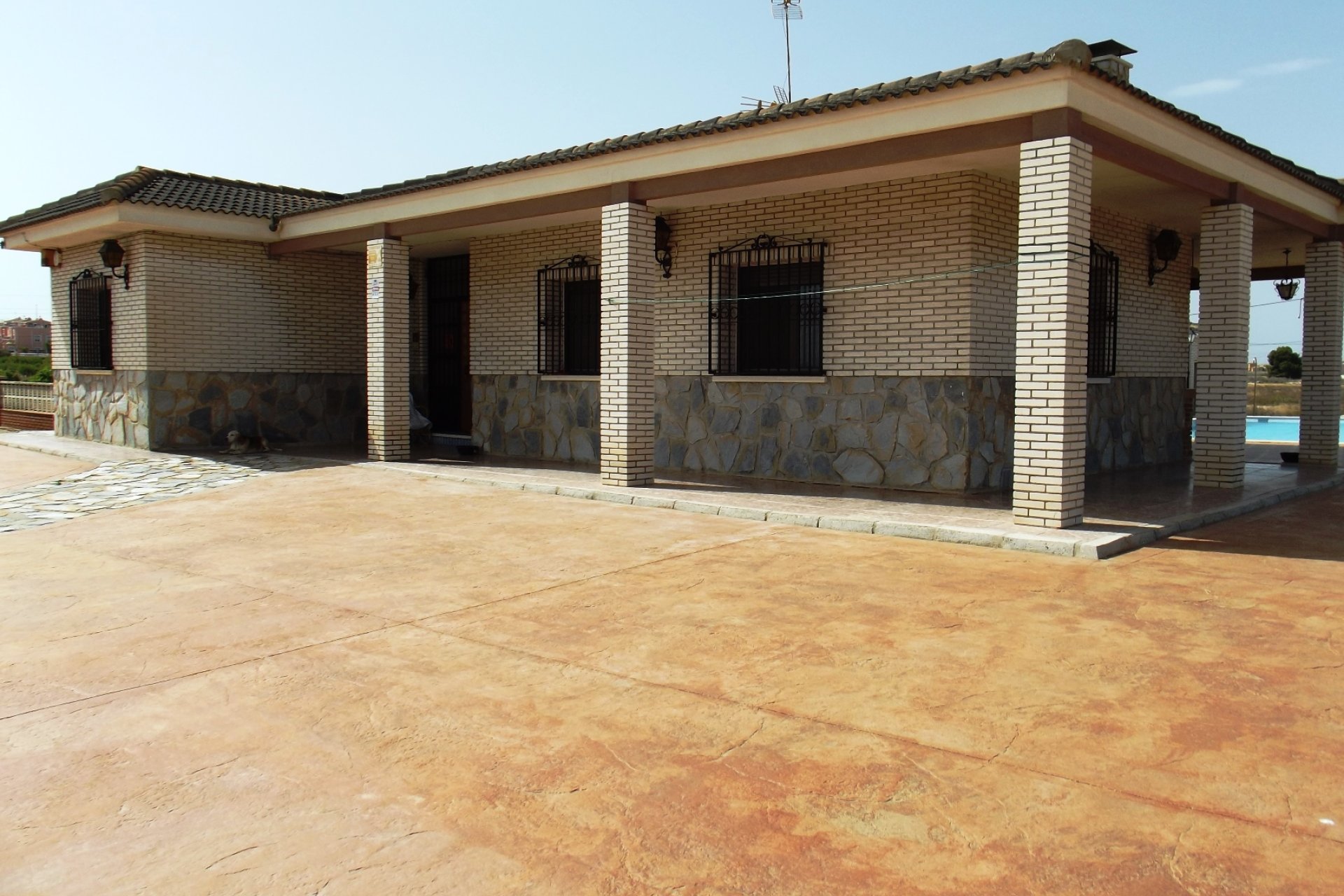 Herverkoop - Villa -
Los Montesinos - La Herrada