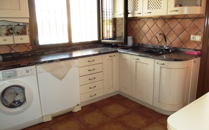 Herverkoop - Villa -
Los Montesinos - La Herrada