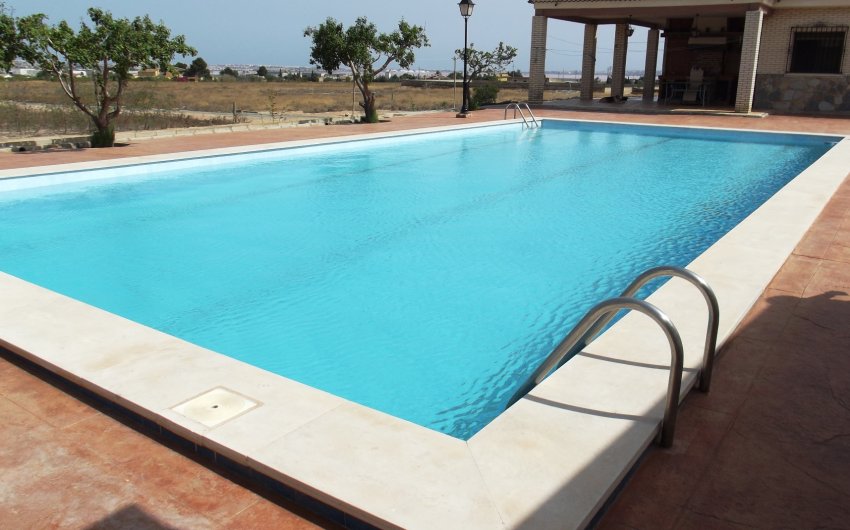 Herverkoop - Villa -
Los Montesinos - La Herrada