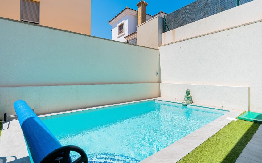 Herverkoop - Villa -
Los Montesinos