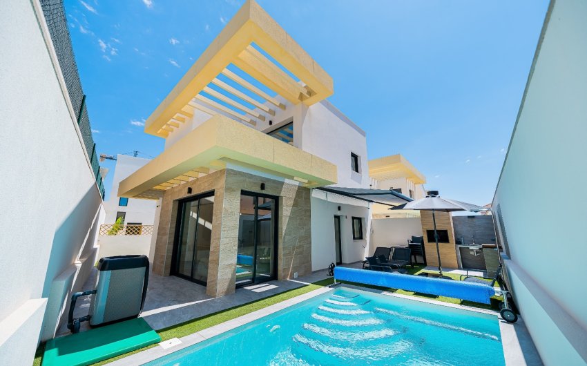 Herverkoop - Villa -
Los Montesinos