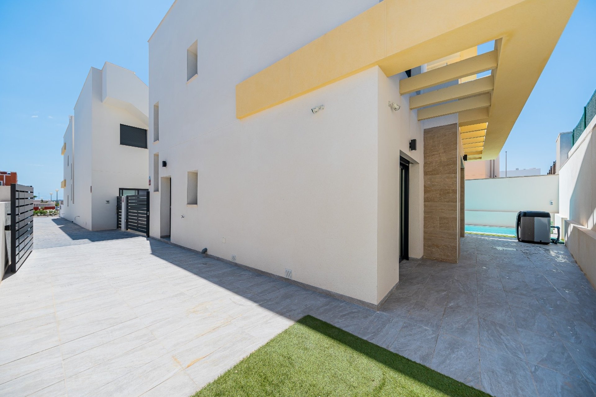 Herverkoop - Villa -
Los Montesinos