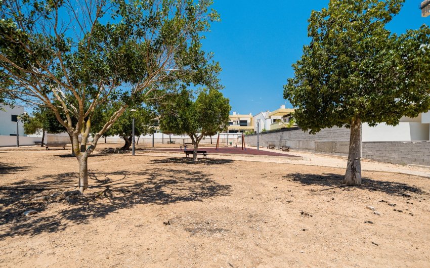 Herverkoop - Villa -
Los Montesinos