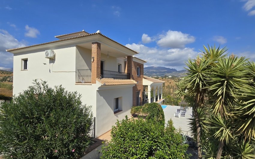 Herverkoop - Villa -
Los Romanes - Inland