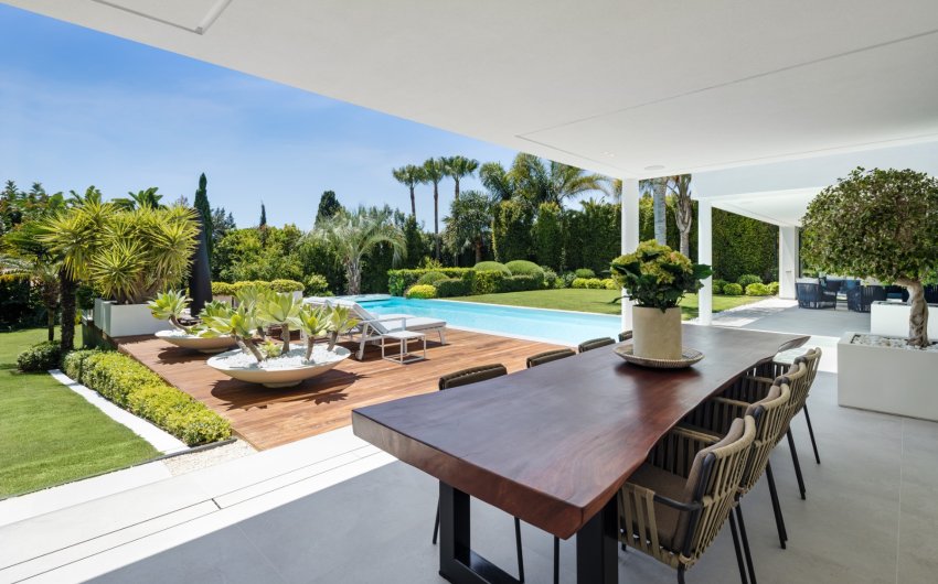Herverkoop - Villa -
Marbella - East Marbella