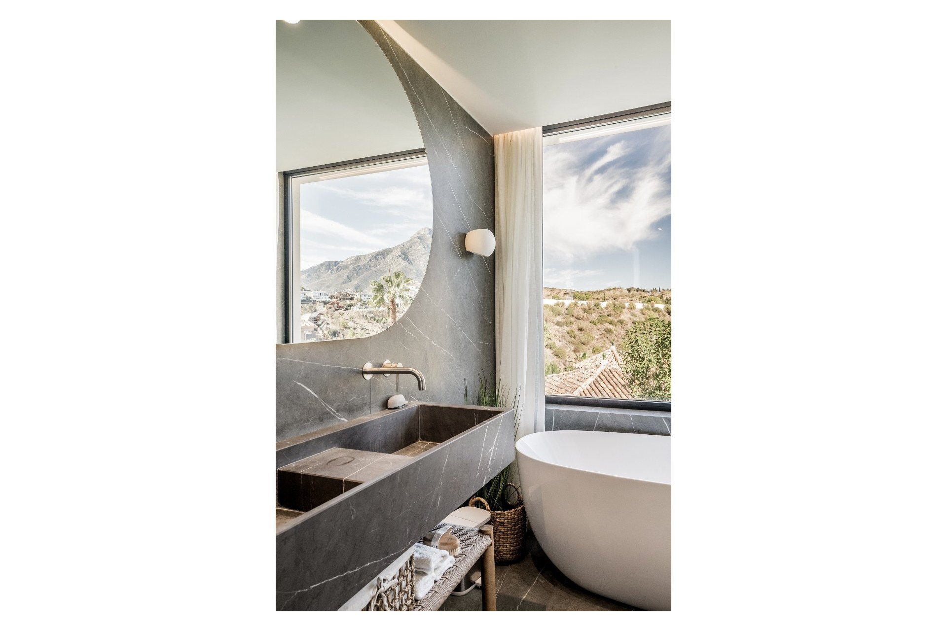 Herverkoop - Villa -
Marbella - Los Naranjos de Marbella