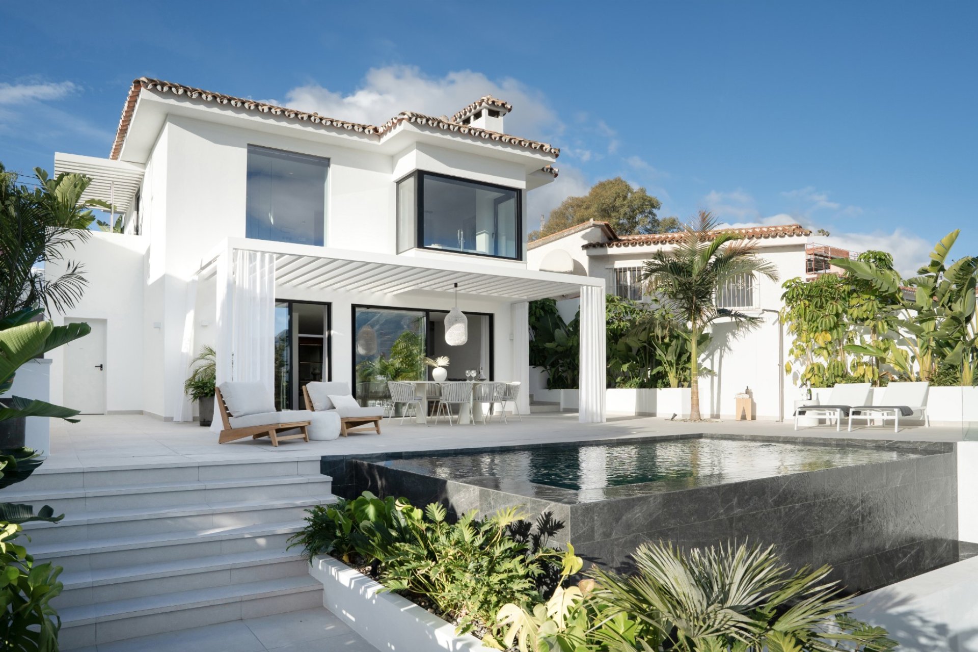 Herverkoop - Villa -
Marbella - Nueva Andalucía