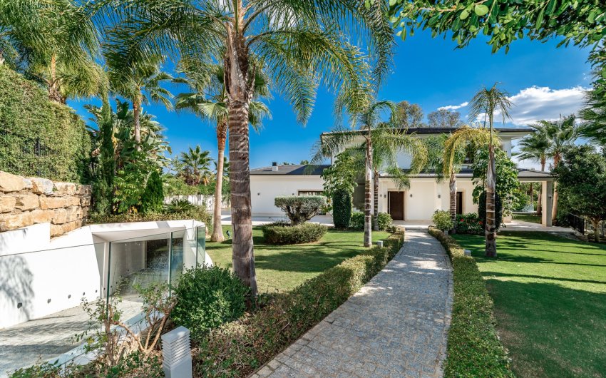 Herverkoop - Villa -
Marbella - Nueva Andalucía