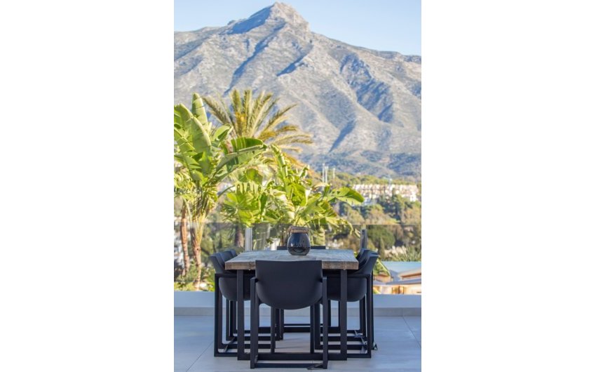 Herverkoop - Villa -
Marbella - Nueva Andalucía