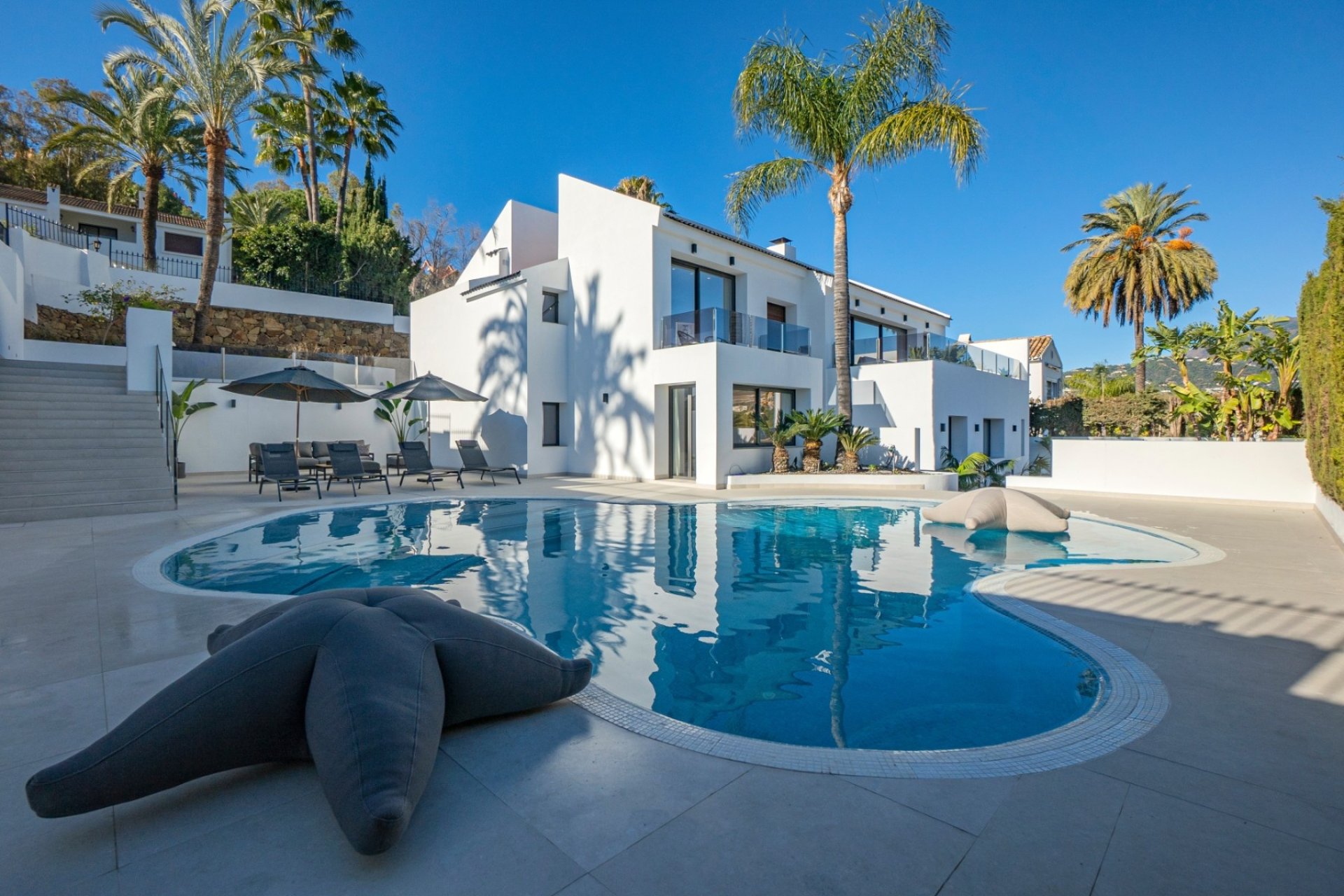 Herverkoop - Villa -
Marbella - Nueva Andalucía