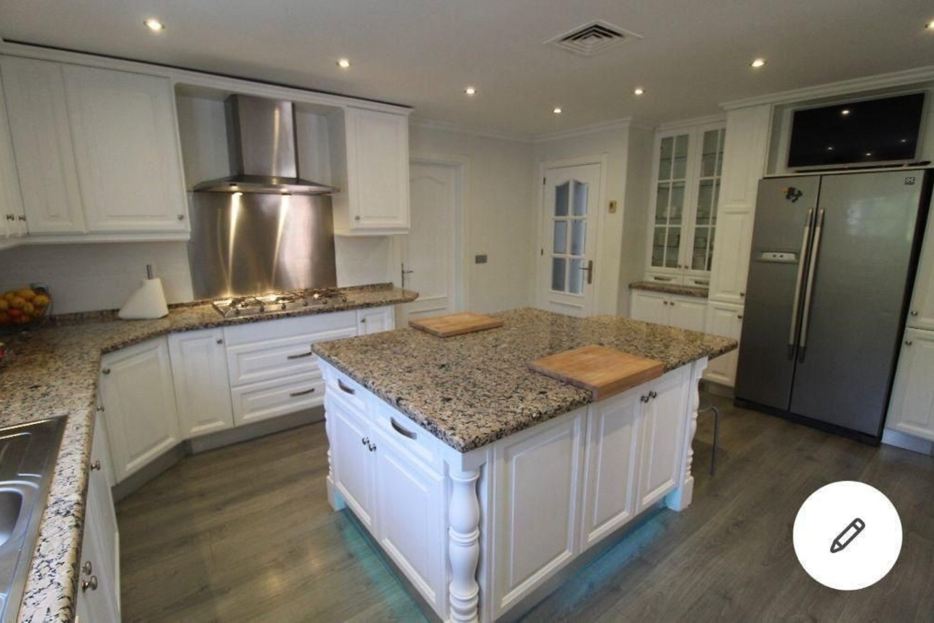 Herverkoop - Villa -
Marbella - Nueva Andalucía