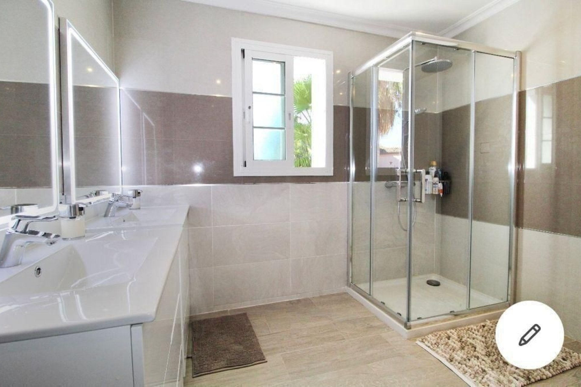 Herverkoop - Villa -
Marbella - Nueva Andalucía