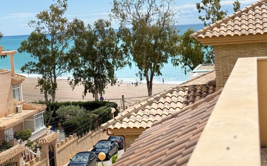 Herverkoop - Villa -
Mazarron - Bolnuevo