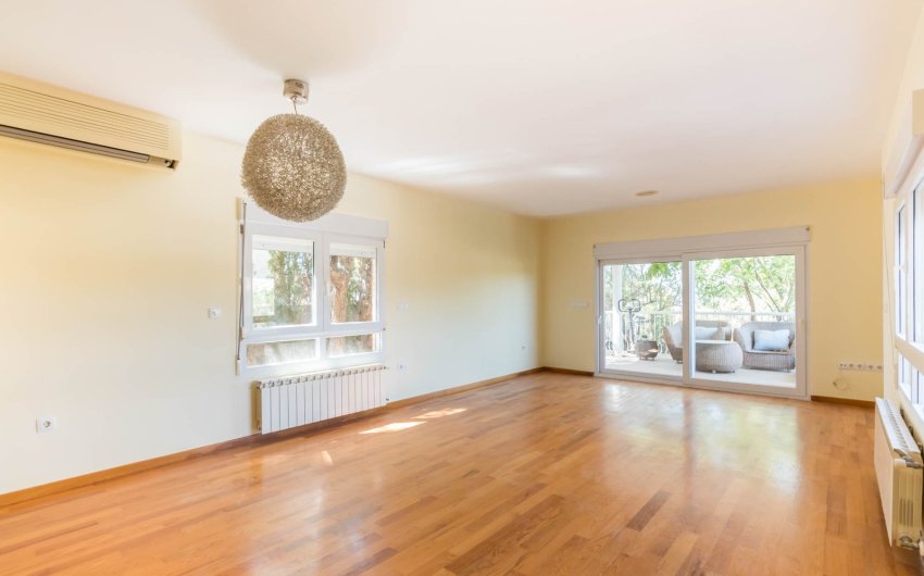 Herverkoop - Villa -
MOLINA DEL SEGURA