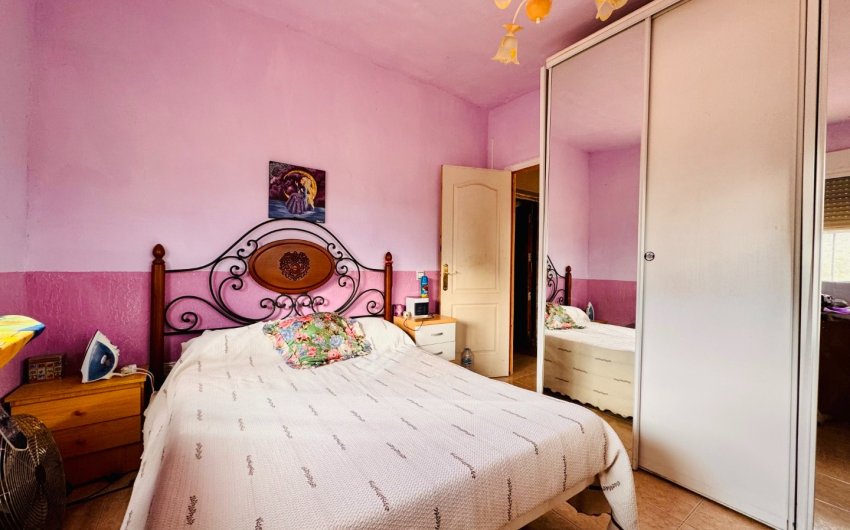 Herverkoop - Villa -
Monóvar - Monovar