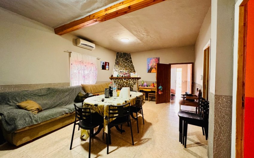 Herverkoop - Villa -
Monóvar - Monovar