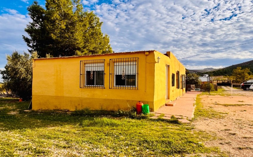 Herverkoop - Villa -
Monóvar - Monovar