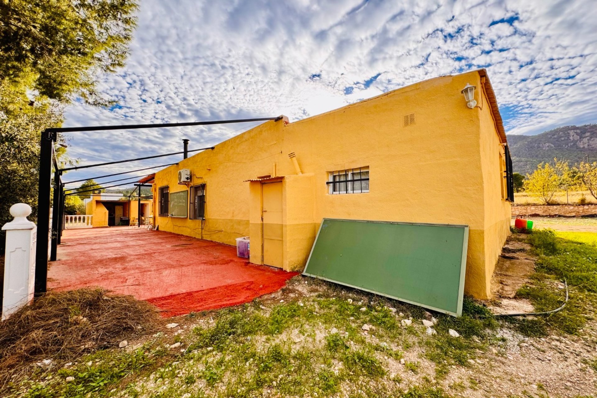 Herverkoop - Villa -
Monóvar - Monovar