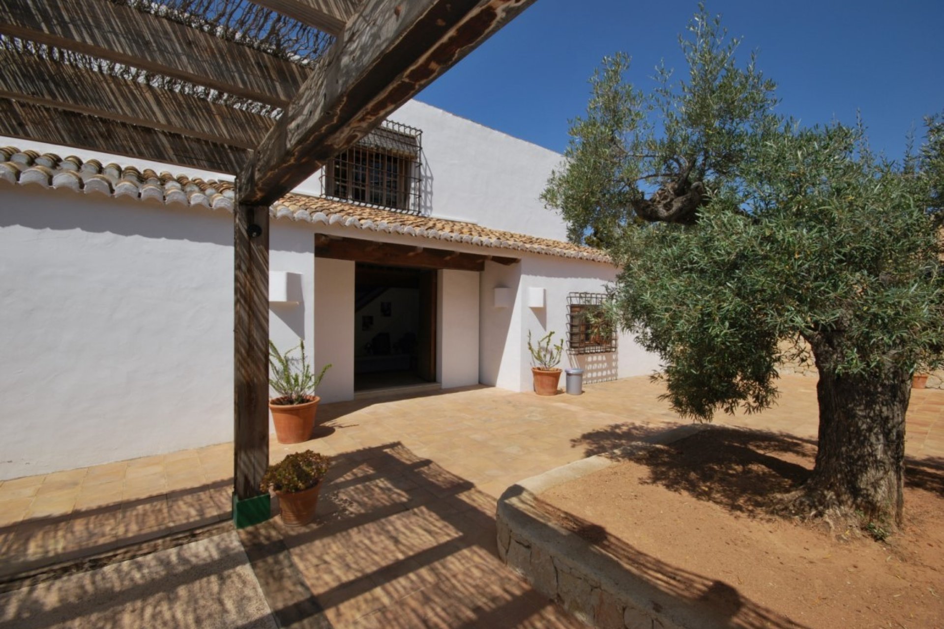 Herverkoop - Villa -
Moraira - Benimeit