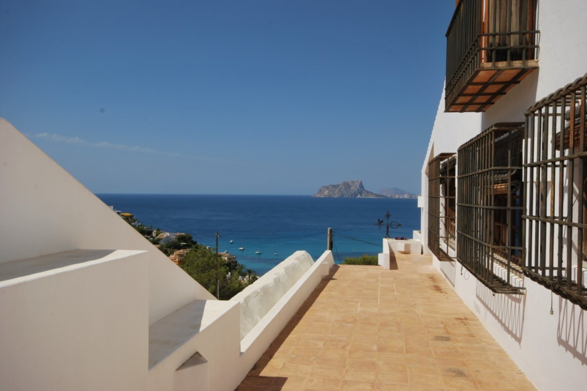 Herverkoop - Villa -
Moraira - Benimeit