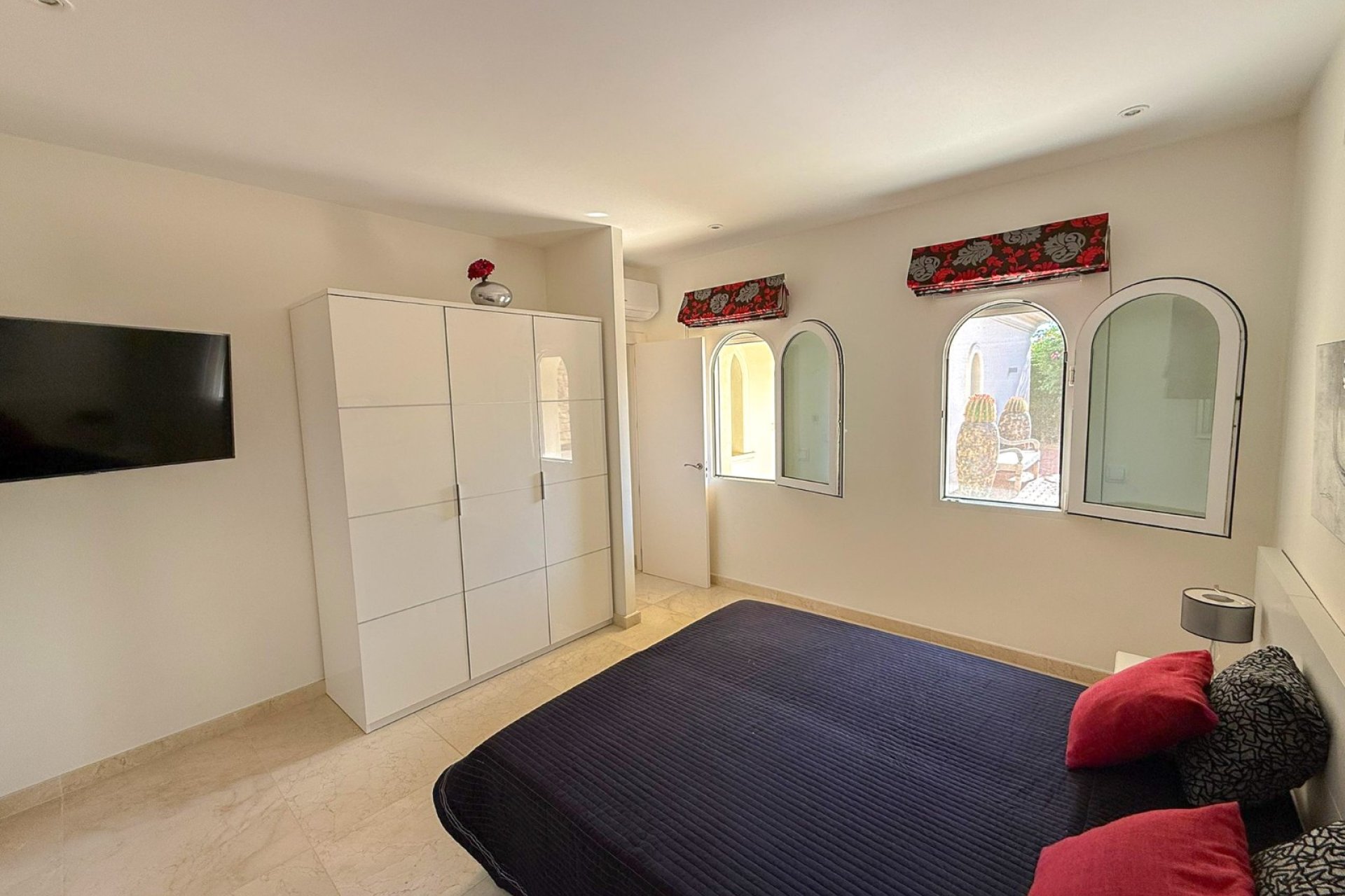 Herverkoop - Villa -
Moraira - El Portet