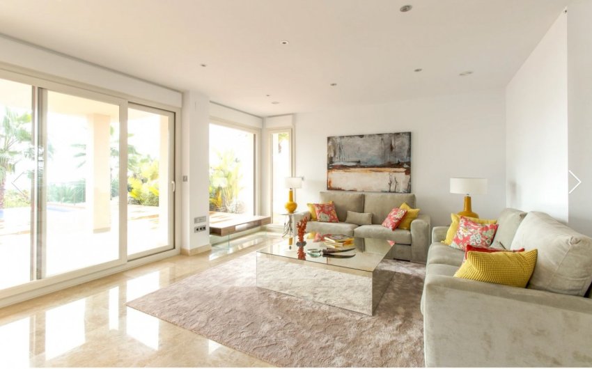 Herverkoop - Villa -
Moraira