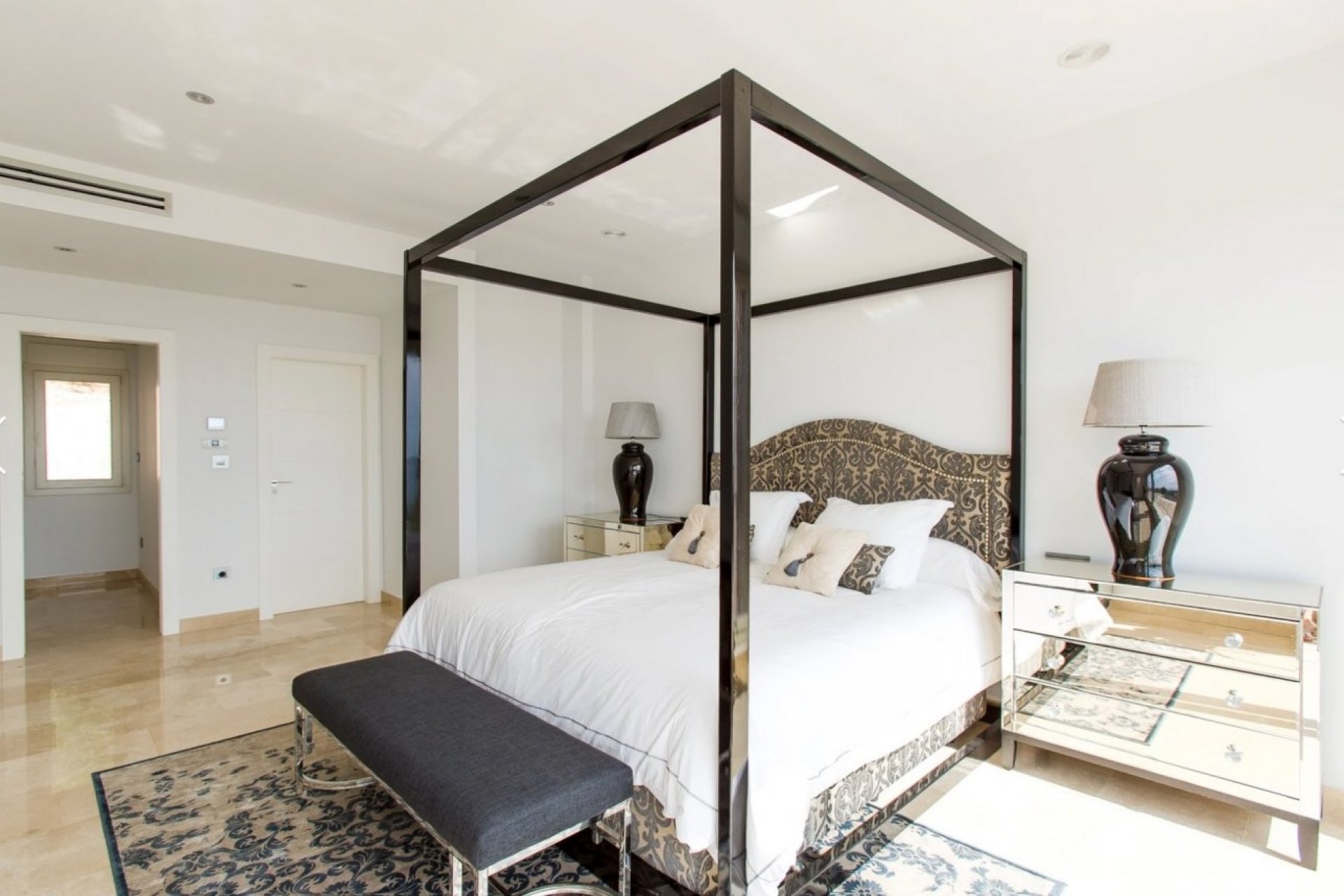 Herverkoop - Villa -
Moraira