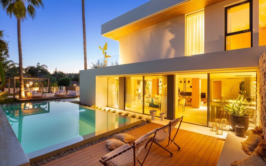 Herverkoop - Villa -
Nueva Andalucía - Costa del Sol