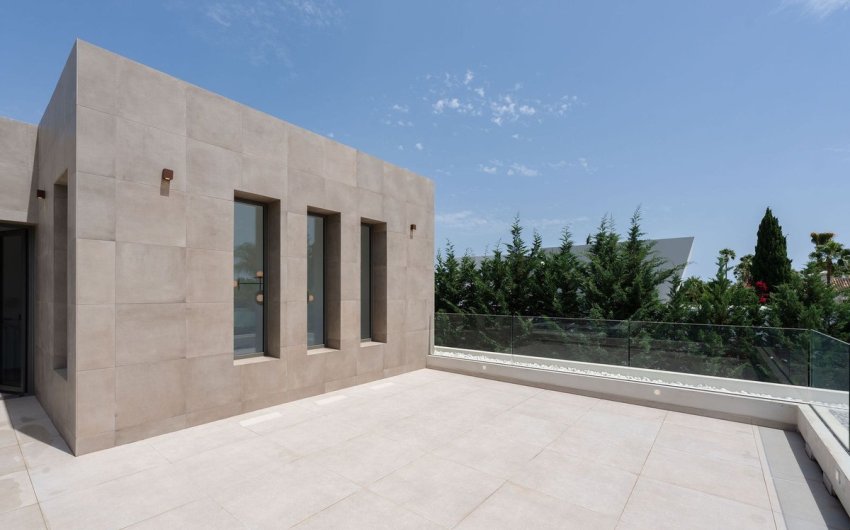 Herverkoop - Villa -
Nueva Andalucía - Costa del Sol