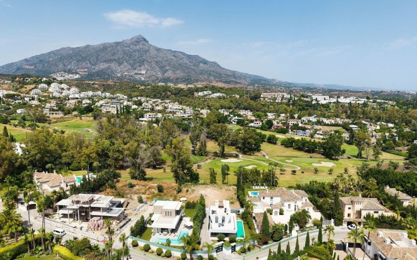 Herverkoop - Villa -
Nueva Andalucía - Costa del Sol