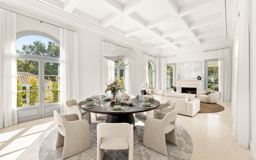 Herverkoop - Villa -
Nueva Andalucía - Costa del Sol