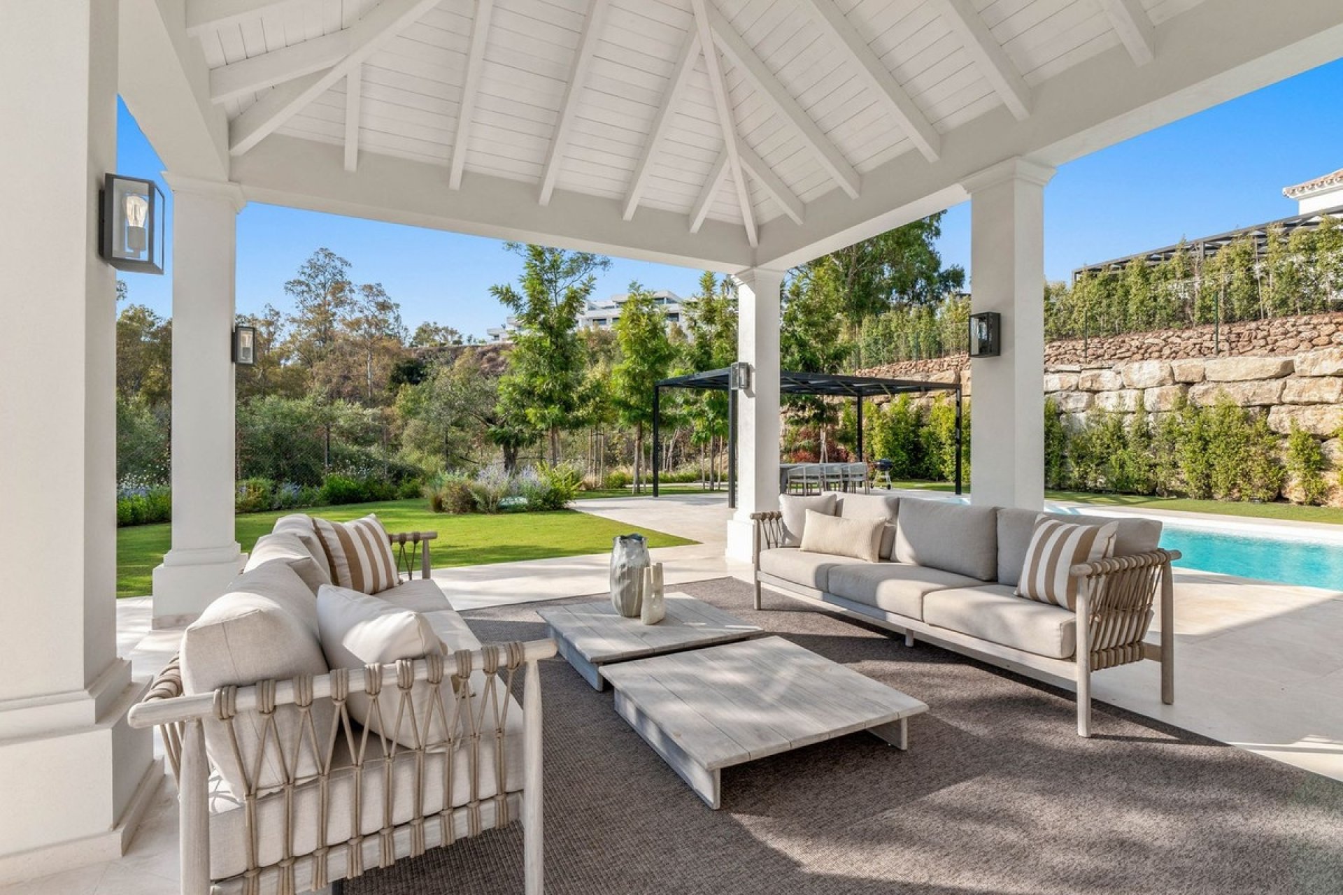 Herverkoop - Villa -
Nueva Andalucía - Costa del Sol