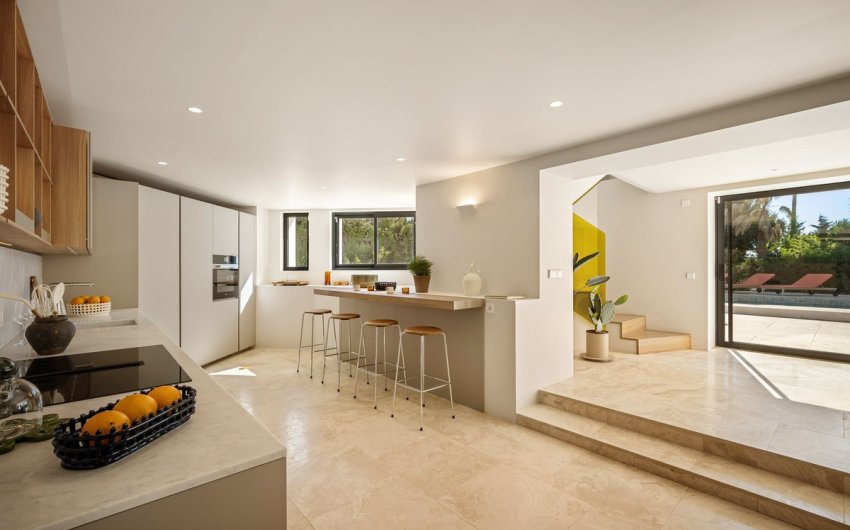 Herverkoop - Villa -
Nueva Andalucía - Costa del Sol