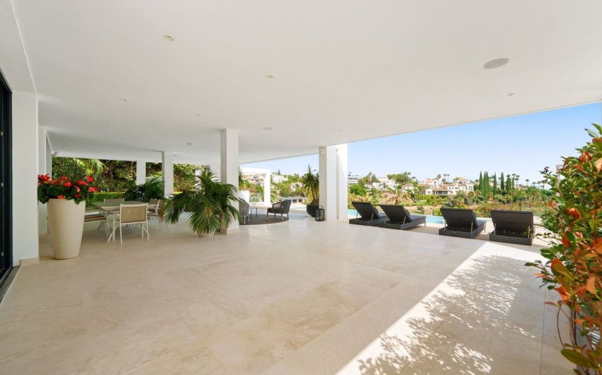 Herverkoop - Villa -
Nueva Andalucía - Costa del Sol