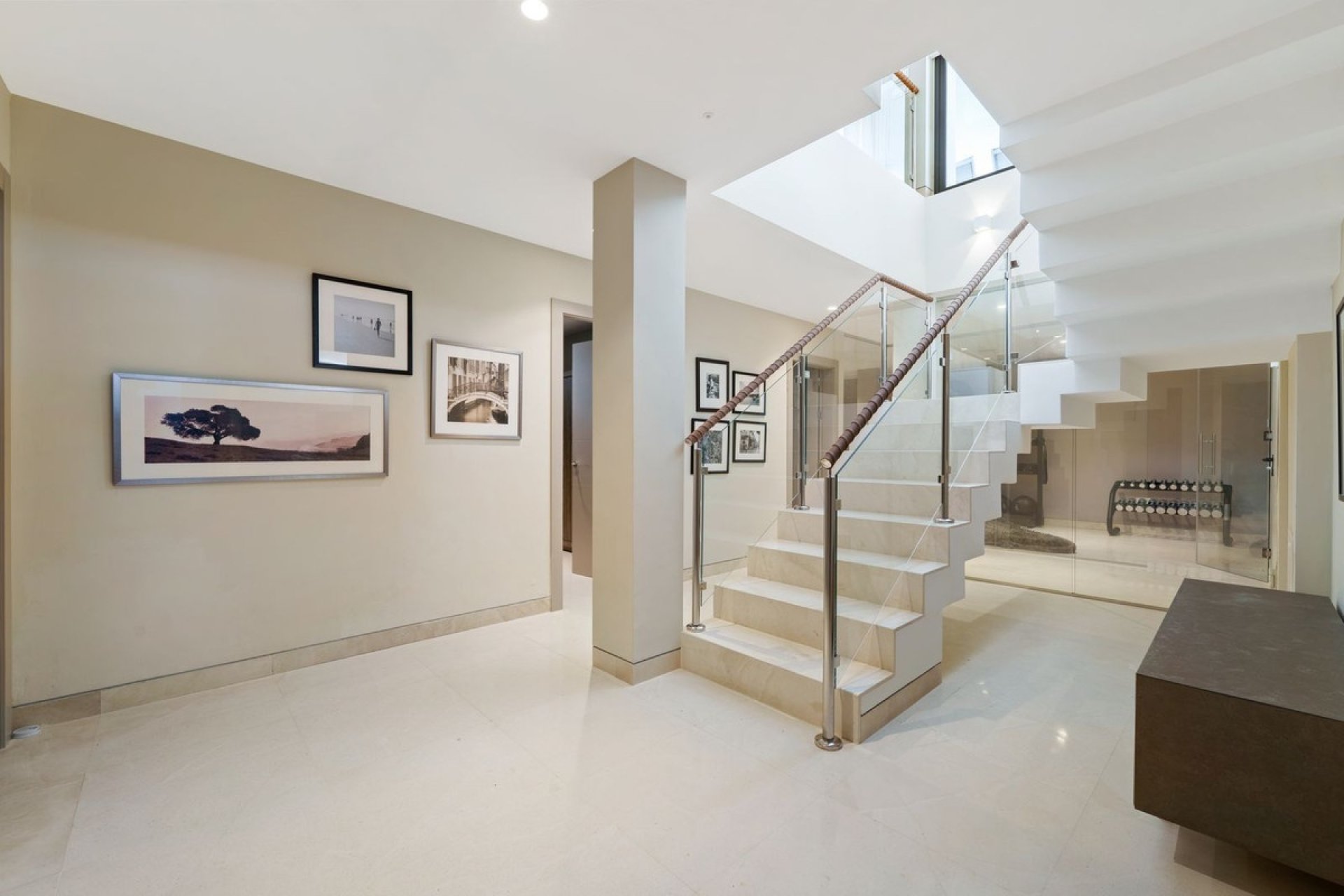 Herverkoop - Villa -
Nueva Andalucía - Costa del Sol