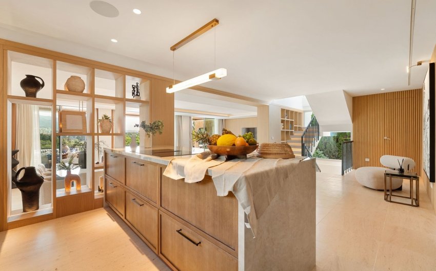 Herverkoop - Villa -
Nueva Andalucía - Costa del Sol