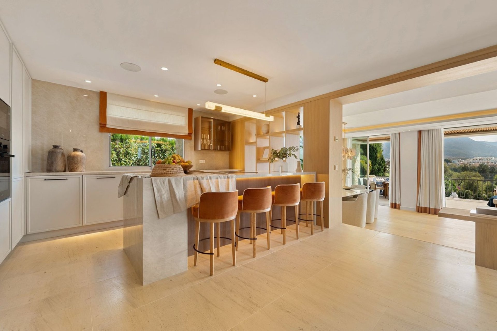 Herverkoop - Villa -
Nueva Andalucía - Costa del Sol