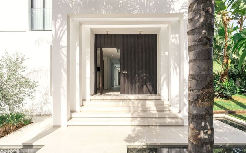 Herverkoop - Villa -
Nueva Andalucía - Costa del Sol