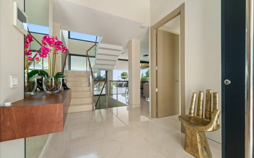 Herverkoop - Villa -
Nueva Andalucía - Costa del Sol