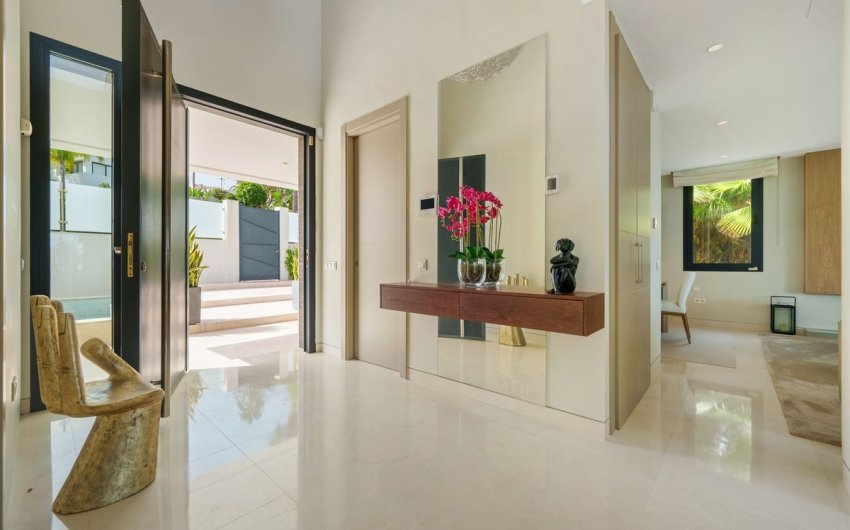 Herverkoop - Villa -
Nueva Andalucía - Costa del Sol