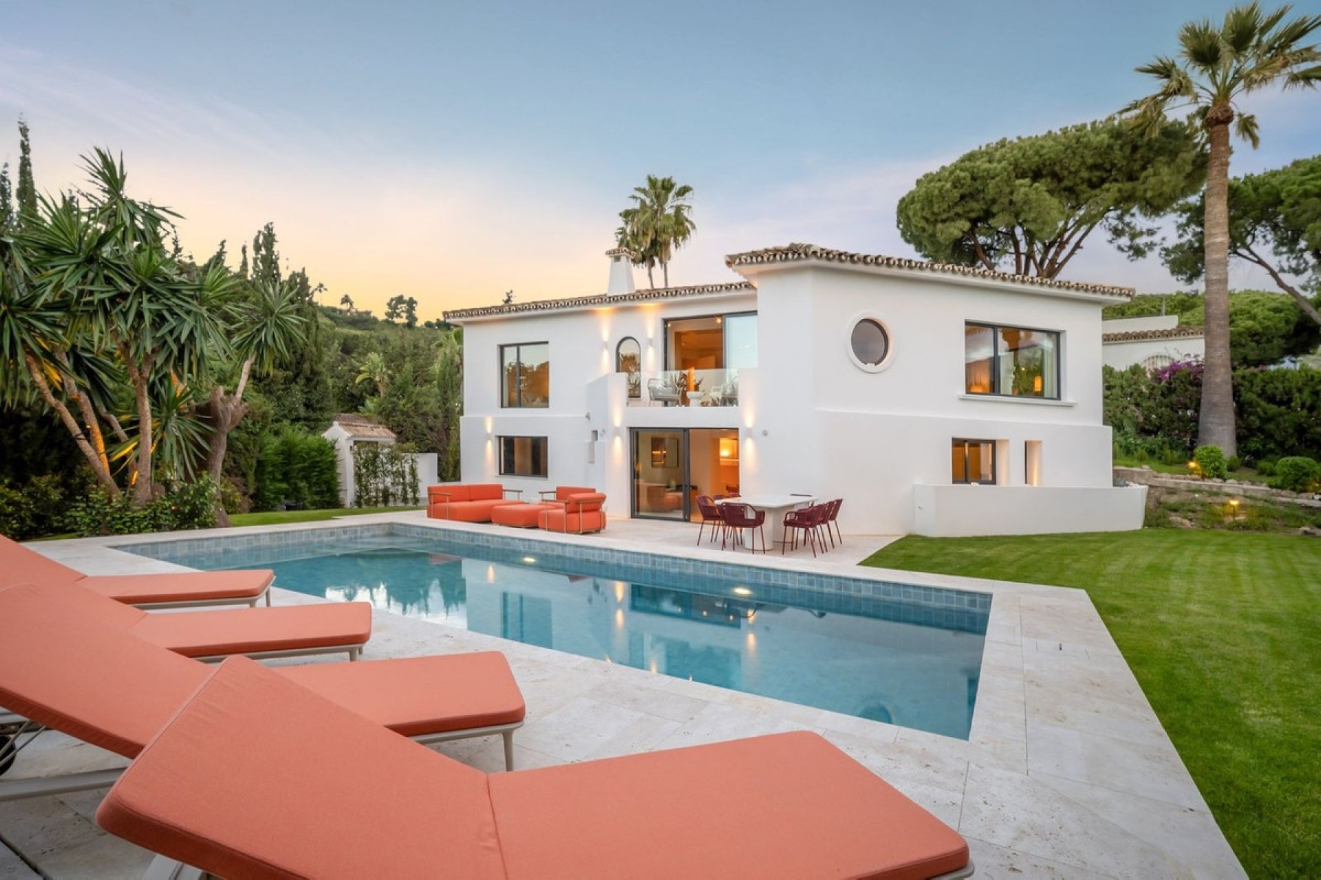 Herverkoop - Villa -
Nueva Andalucía - Costa del Sol